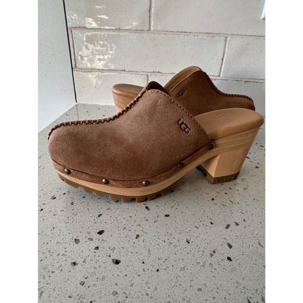UGG JUDI Women's Tan Suede Wool Clog Wooden Heel Stud Accents Casual Size US 5